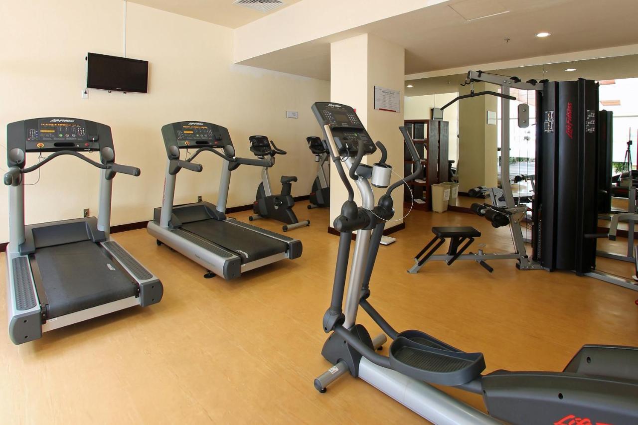 Hotel Opus Grand Toluca Aeropuerto Buitenkant foto
